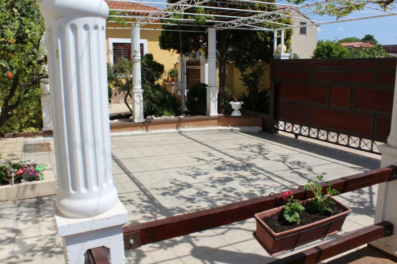 T&D Apartmani Пула Екстериор снимка