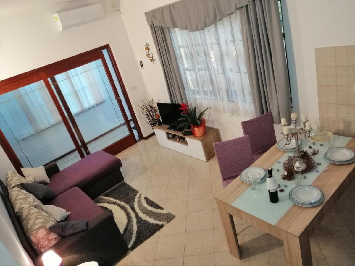 T&D Apartmani Пула Екстериор снимка