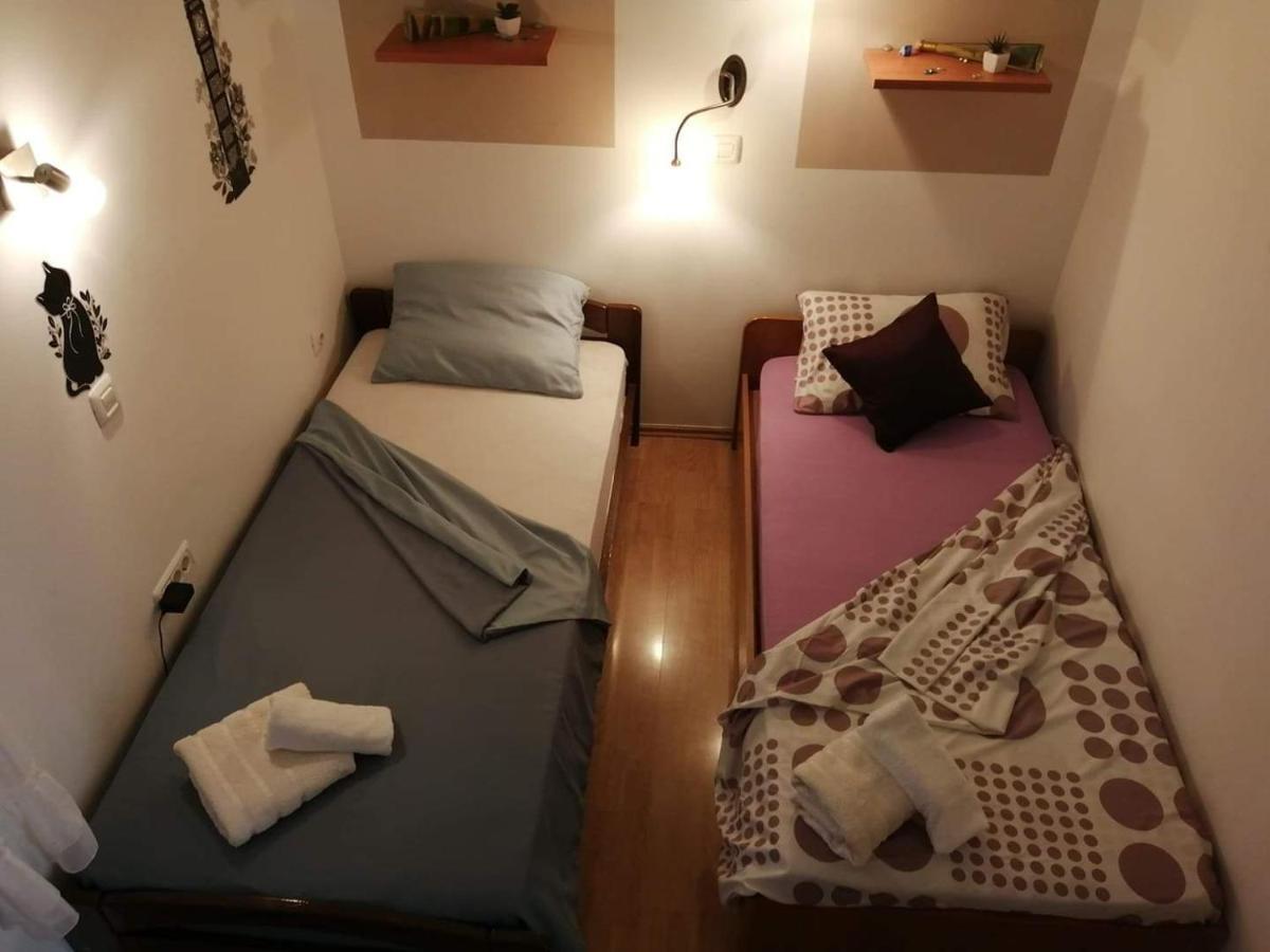 T&D Apartmani Пула Екстериор снимка