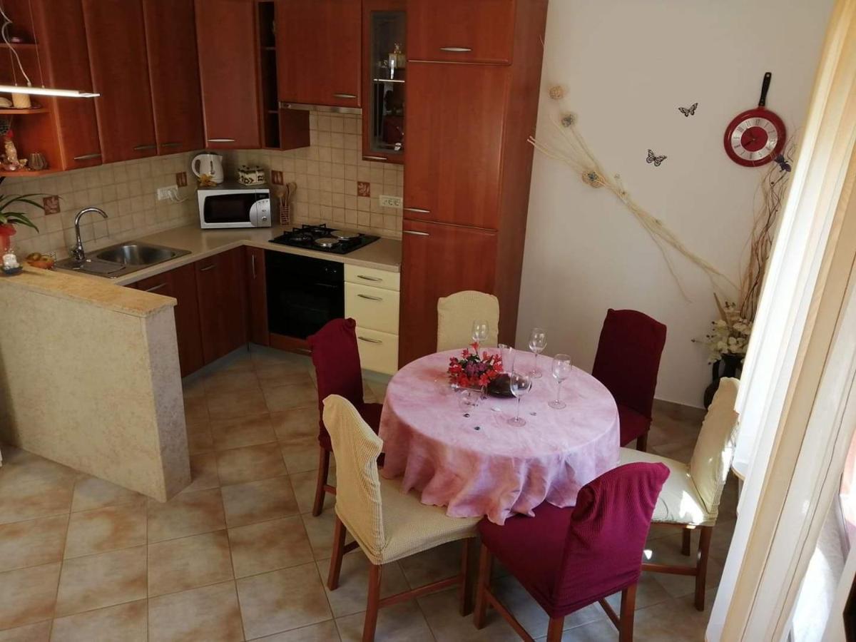 T&D Apartmani Пула Екстериор снимка